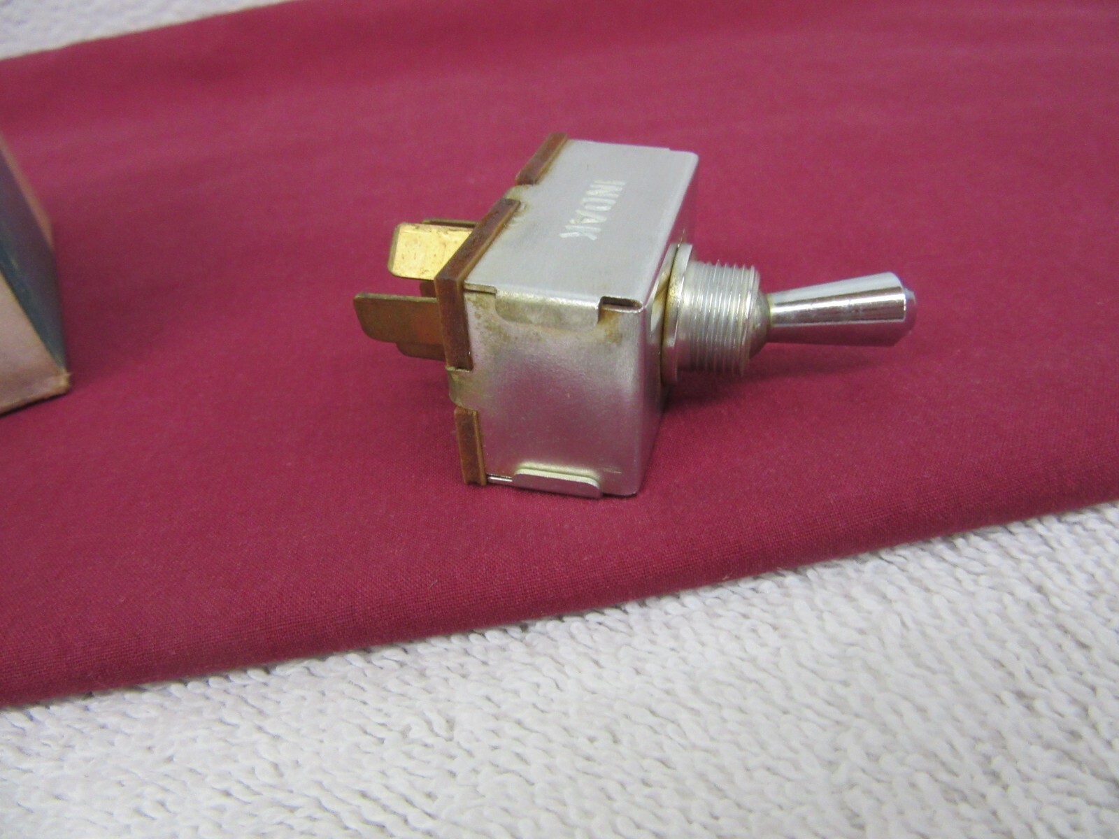 NOS 1963 1964 F700 F800 Truck Fuel Tank Selector Switch C1TZ9A050A