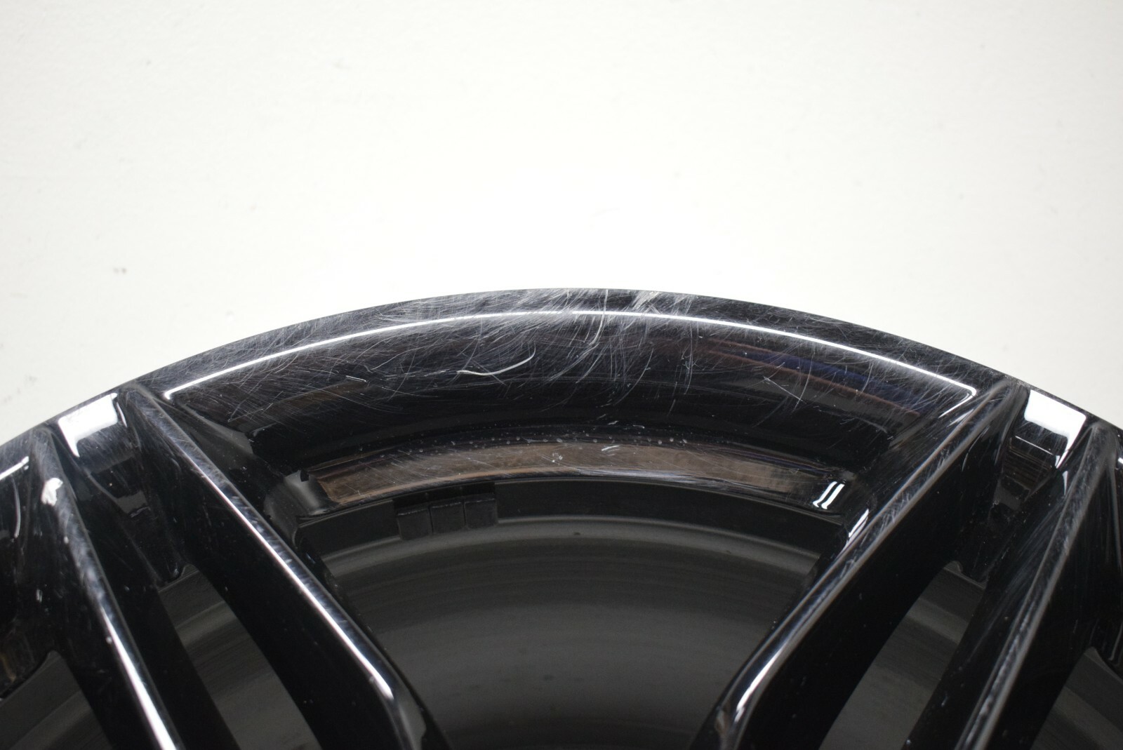 FERRARI WHEEL RIM 11.5X20 FACTORY OEM