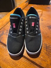 Heelys Wheeled Skate Shoes Pink Black Blue Size 8/9