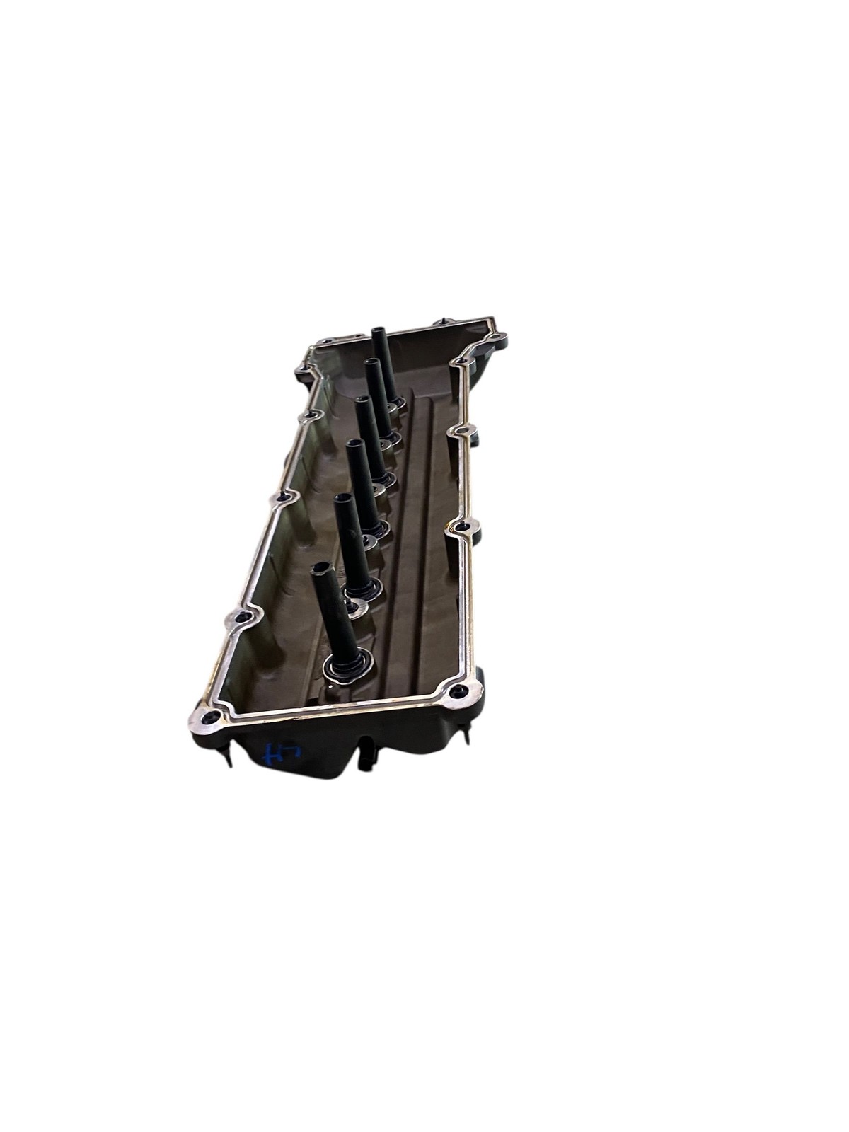 2010-2014 Aston Martin Rapide DDAJ OEM 6.0L RWD LEFT SIDE VALVE COVER *58K MILES