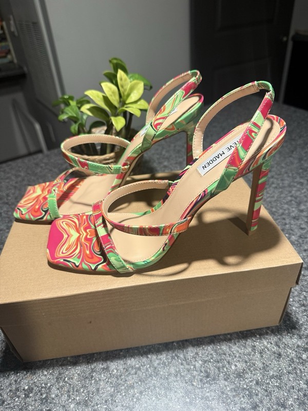 Steve Madden Women’s Strappy Square Toe Stiletto Heels Buckle Green Multi 11