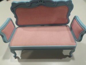barbie sofa