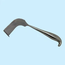 B Med Meyerding Retractor 100mm x 50mm Serrated Orthopedic Surgical Instruments