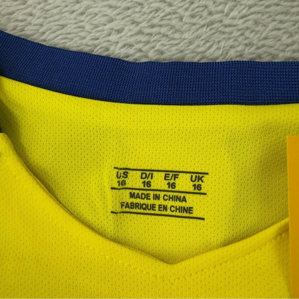 Camiseta, shorts e meias de futebol infantil Cristiano Ronaldo nova com etiquetas tamanho 16 Al Nassar Soccer - Imagem 2 de 4