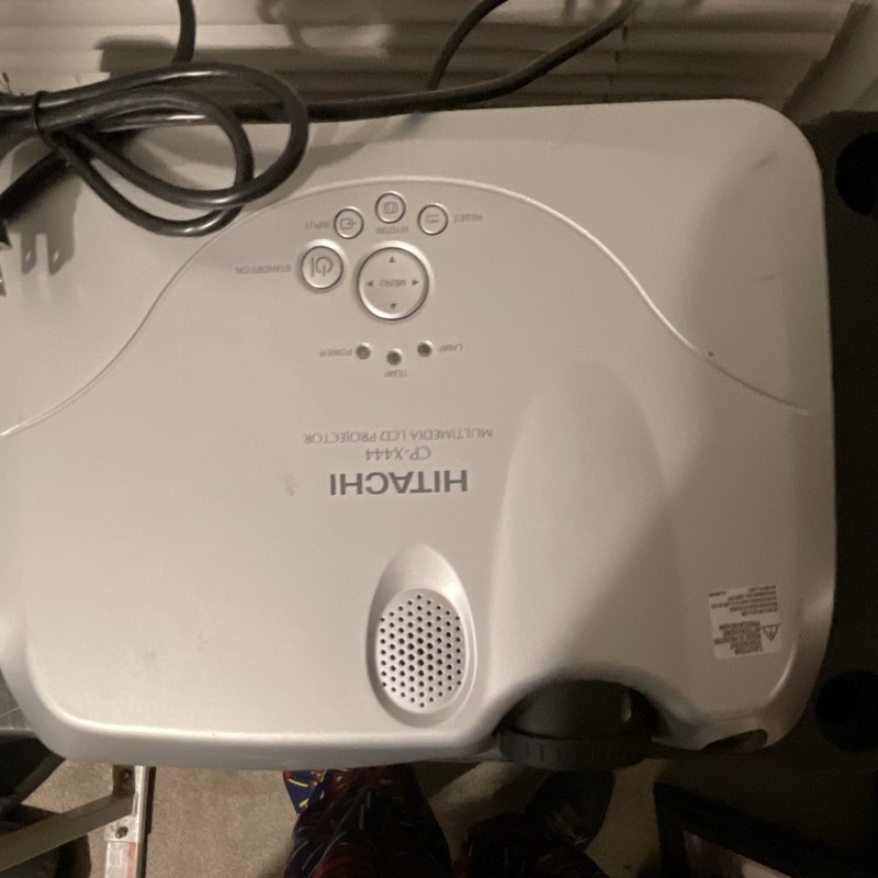 Hitachi CP-X444 LCD Projector White 2200 ANSI Lumens XGA 1024x768 4:3 turns on