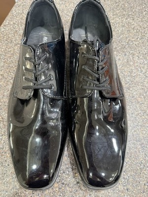 Milo Lotti black patent leather dress shoes. Worn once and great condition.