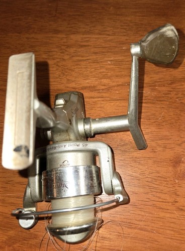 Vintage Shakespeare Sigma 3035S Fishing Reel - Picture 10 of 10