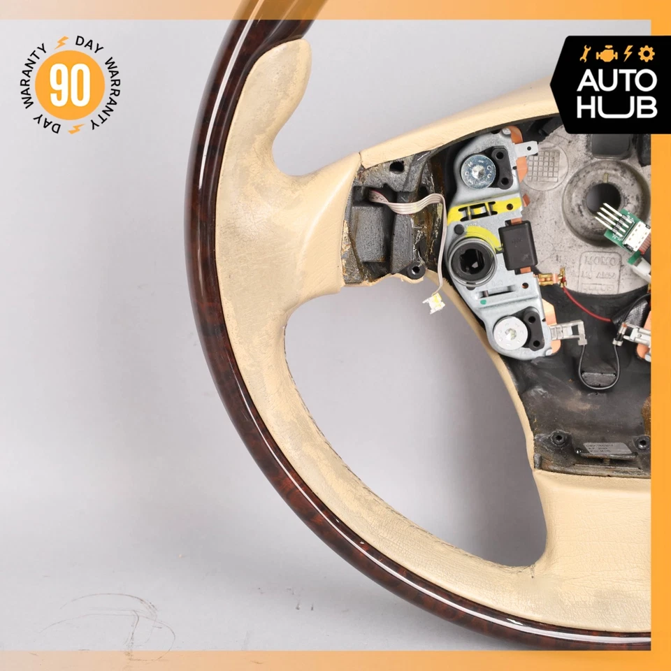 08-19 Volante Maserati GranTurismo M145 palo de rosa beige 26717629 OEM 47k Foto 3 de 4