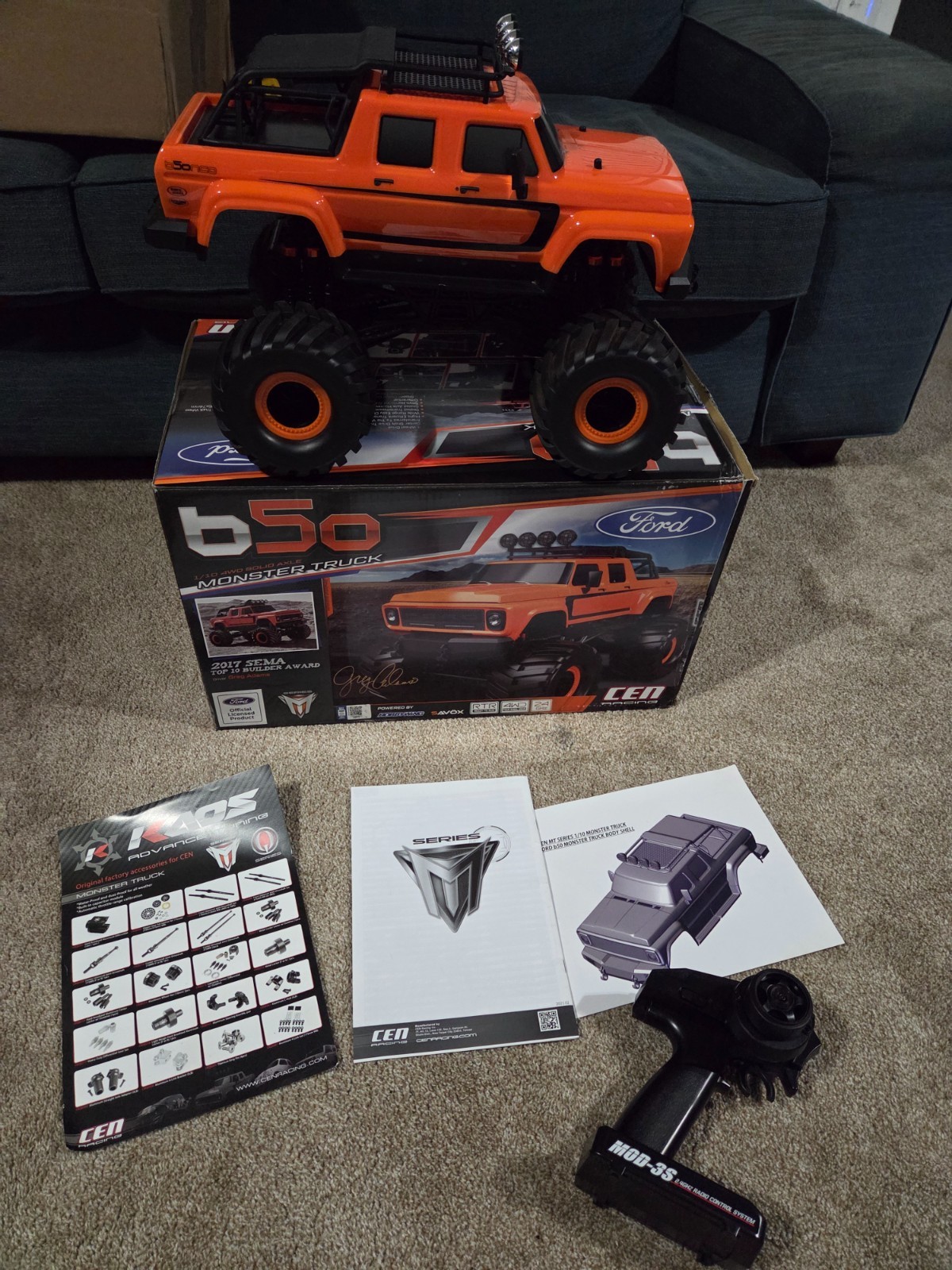 CEN RACING 1/10  Ford 150 B50 4WD RTR Monster Truck RCCEG896