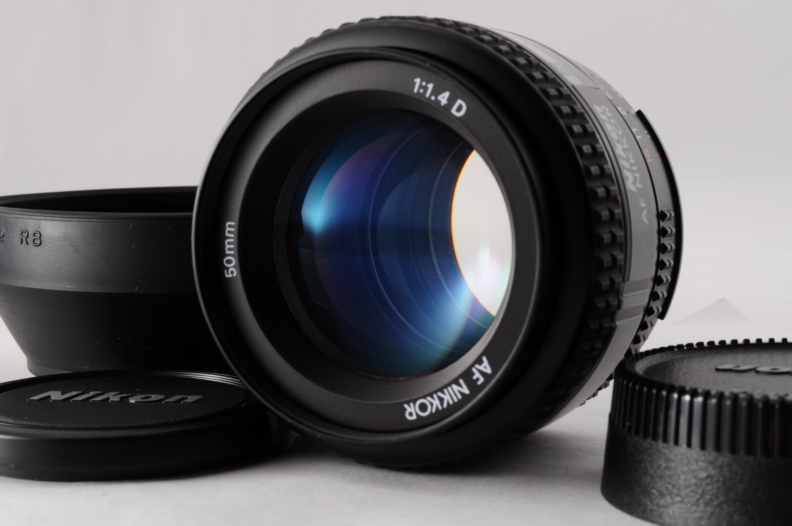 MINT Nikon NIKKOR AF 50mm f1.4D Prime Lens with Hood & Caps Japan