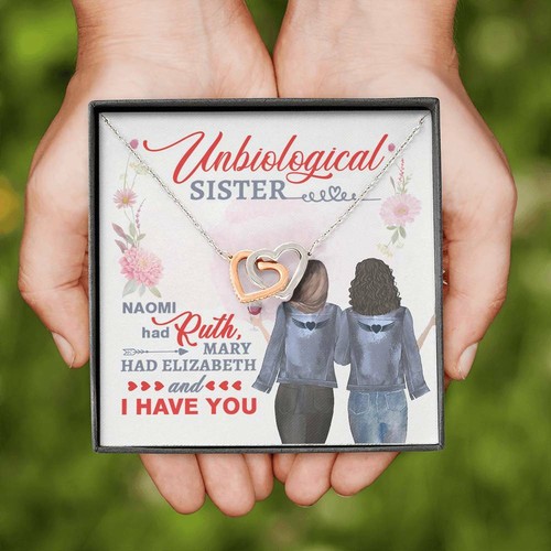 A mi hermana no biológica Noemí le hizo pasar el collar colgante de corazones entrelazados de Ruth - Imagen 3 de 13