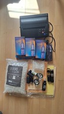 Lot tattoo machine + aiguilles + thermocopieur + encre + peaux synthetiques
