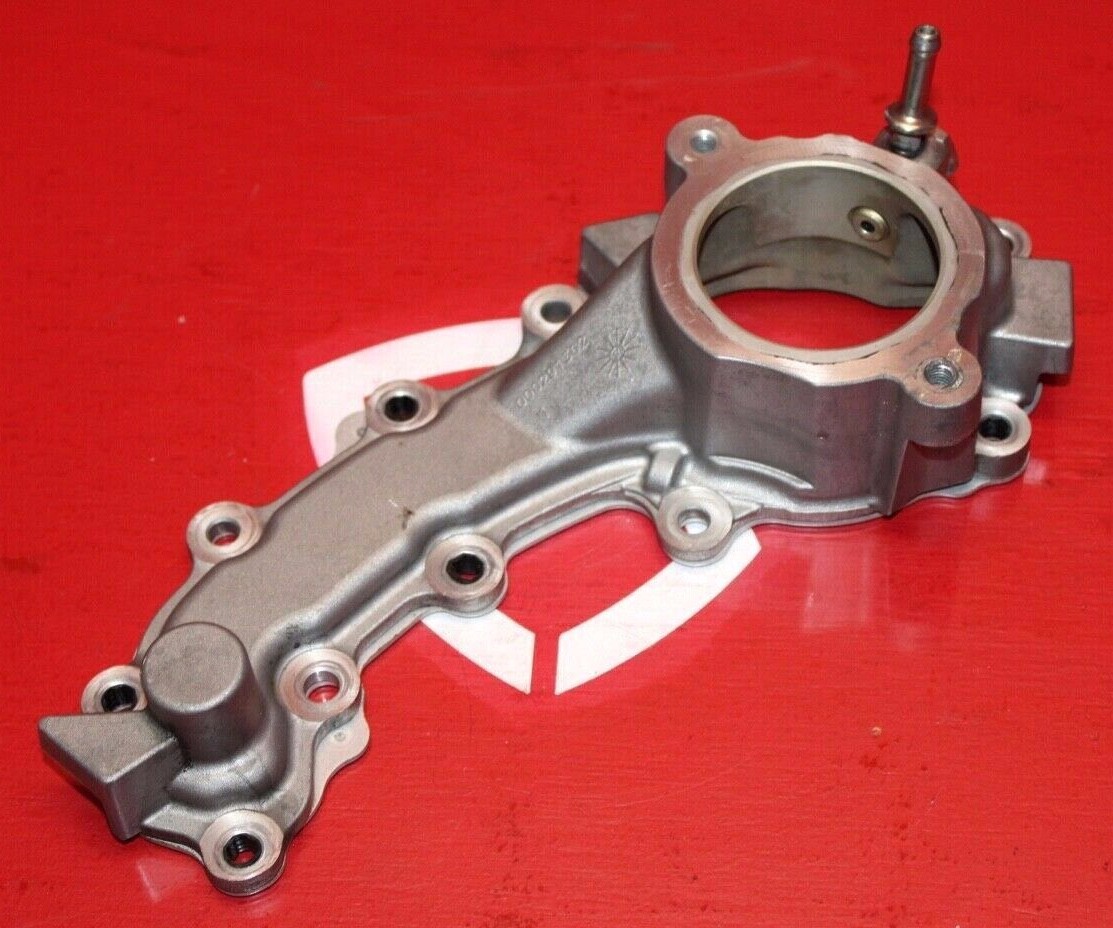 Maserati Ghibli 2014-2019 Thermostat housing