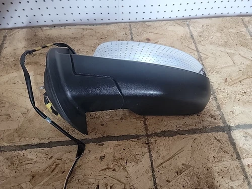 2007-2013 Chevy Silverado Sierra Driver Left Door Mirror Black Chrome 25775844