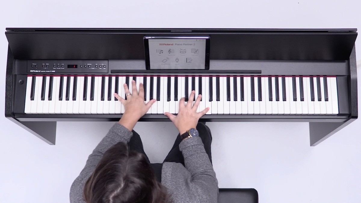 Roland F-140R Digital Piano | eBay