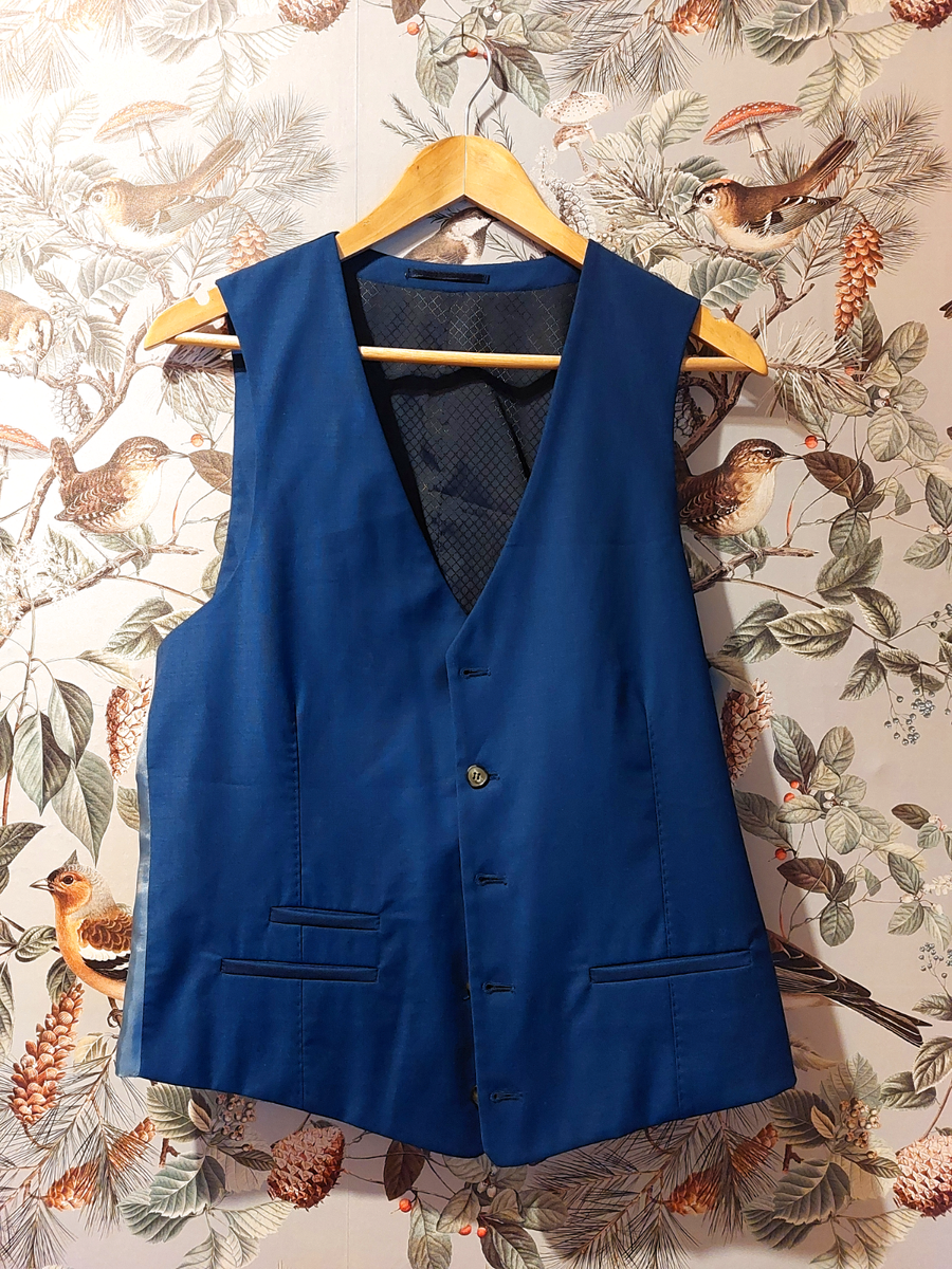 *SALE* RIVER ISLAND Lovely waistcoat, Royal Blue Size 40’, top stitch  detail