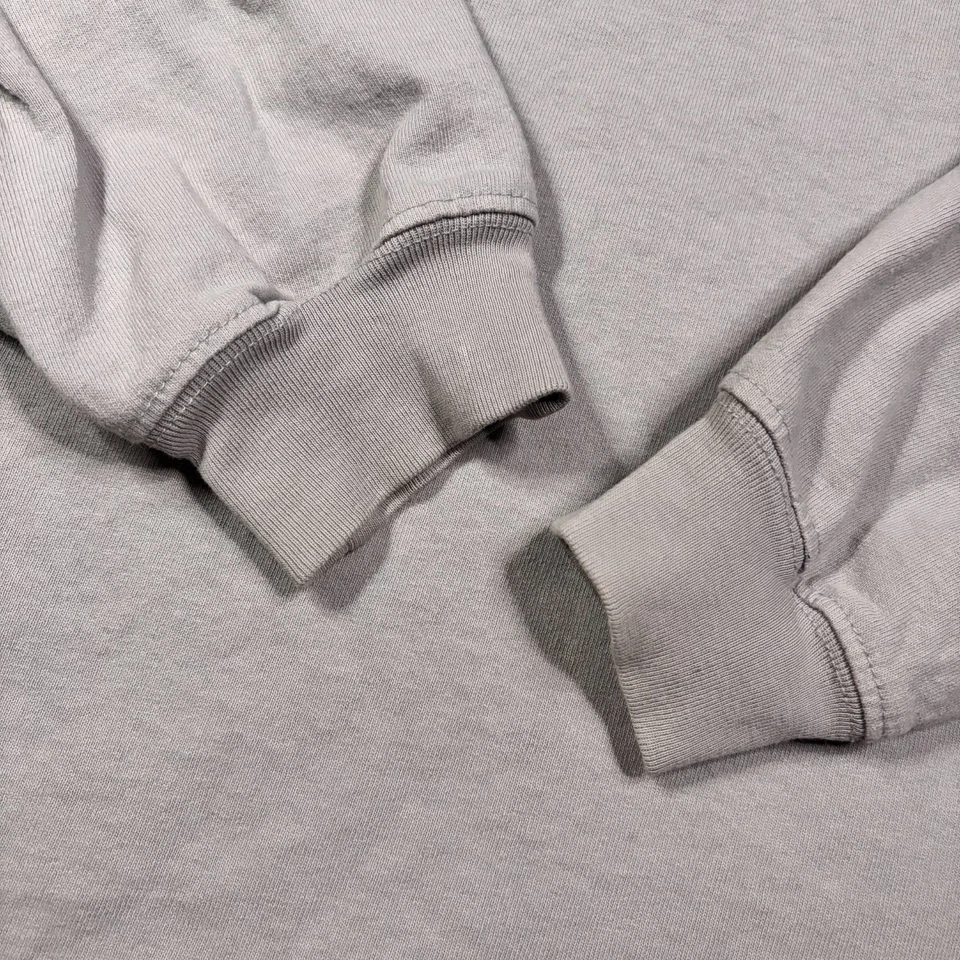 Camiseta Disney Star Wars The Mandalorian Spirit Adulto Grande Gris Grogu Foto 2 de 4