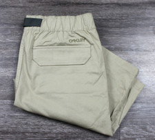 NEW Mens Oakley Commuter Cargo Short w/ Clip Belt 30W - MED - RYE F0A403073