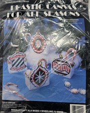 Needlecraft Plastic Canvas For All Seasons Christmas Ornaments 4 Baskets