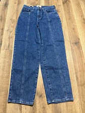 Universal Thread Jeans, Women's Size 4, Blue, Denim, Vintage Straight Jeans