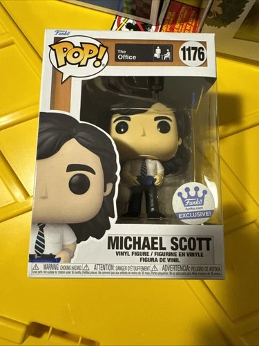 Funko Pop The Office Michael Scott Funko Shop Exclusive #1176 w/Pop Protector