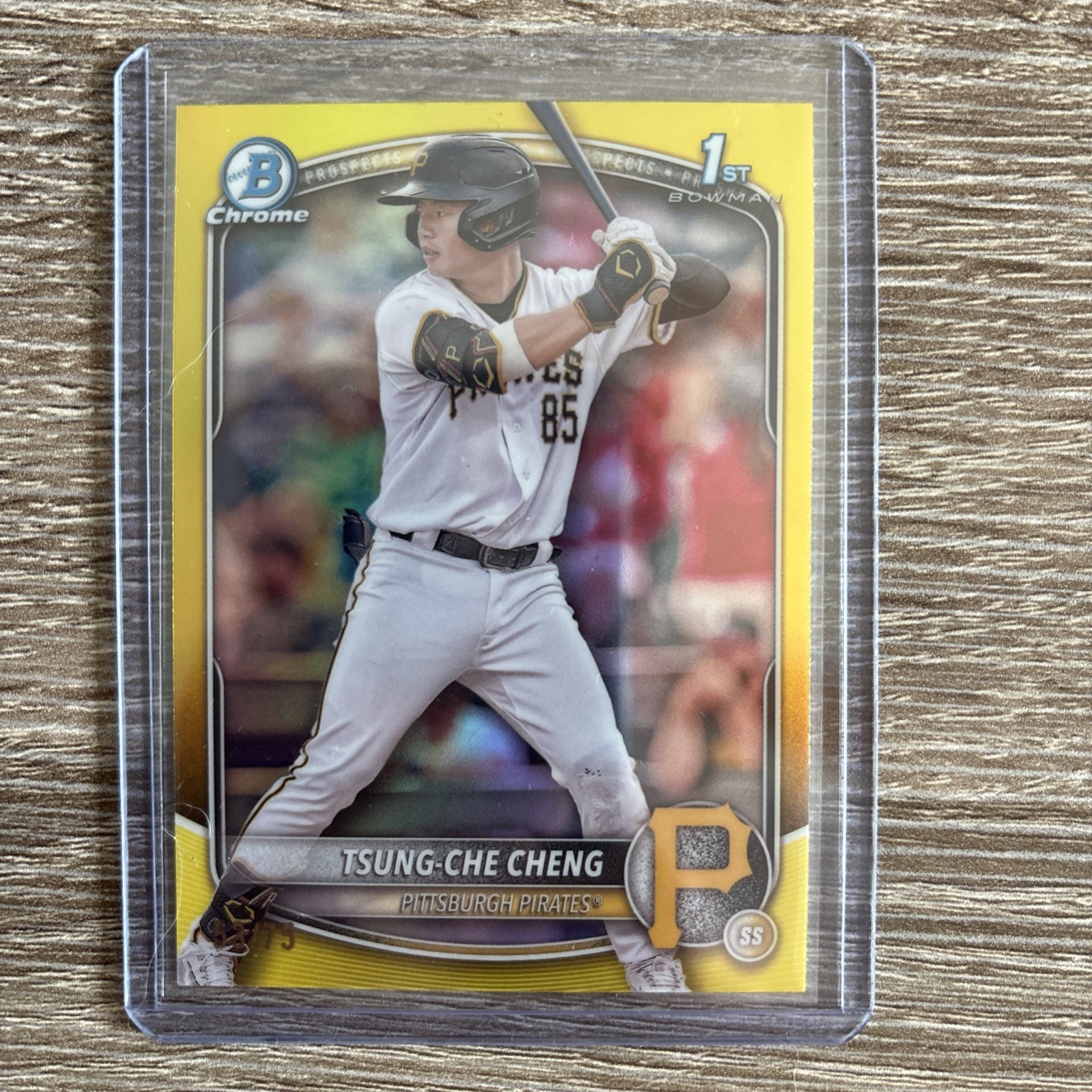 2025 Bowman 1st Tsung-Che Cheng Chrome Yellow Refractor 53/75 Pirates BCP-95