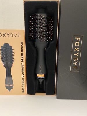 FOXYBAE Rose Gold Blowout Dryer Brush