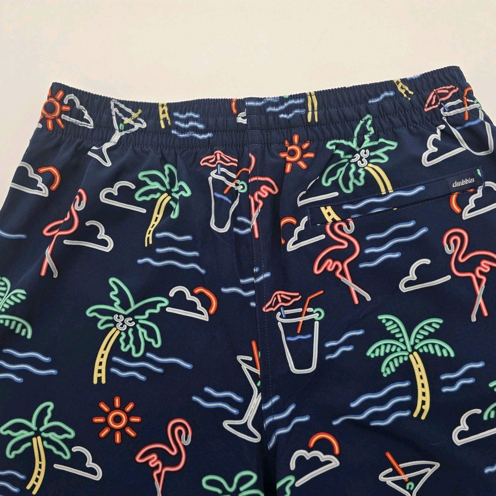 Chubbies Swim Trunks Mens Medium 5.5 Inch Blue Neon Lights Shorts Mesh Brief 