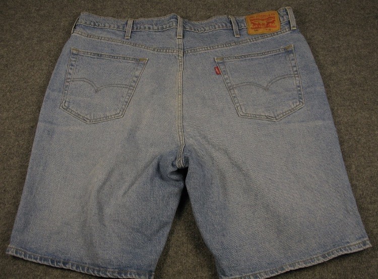 Levi's 541 Athletic Fit Mens Light Wash Blue Denim Jean Shorts Size 42