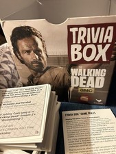 Walking Dead Trivia Box AMC Card Set Game Tel...