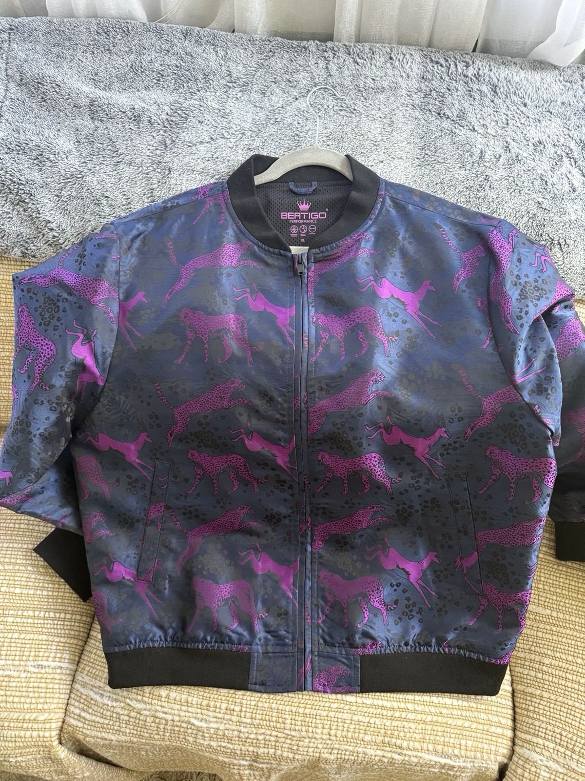 Bertigo Performance Bomber Jacket Men's Large - image 8