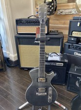 Stagg Silveray Series Special Deluxe Shading Black-beginner-free Strap + Picks