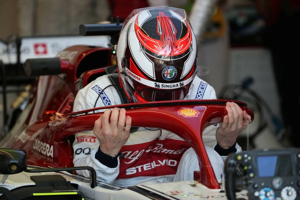 SPARK 1/5 MODELLINO CASCO F1 RAIKKONEN AUTO ALFA ROMEO FERRARI 2019 MODELLISMO - Immagine 4 di 4