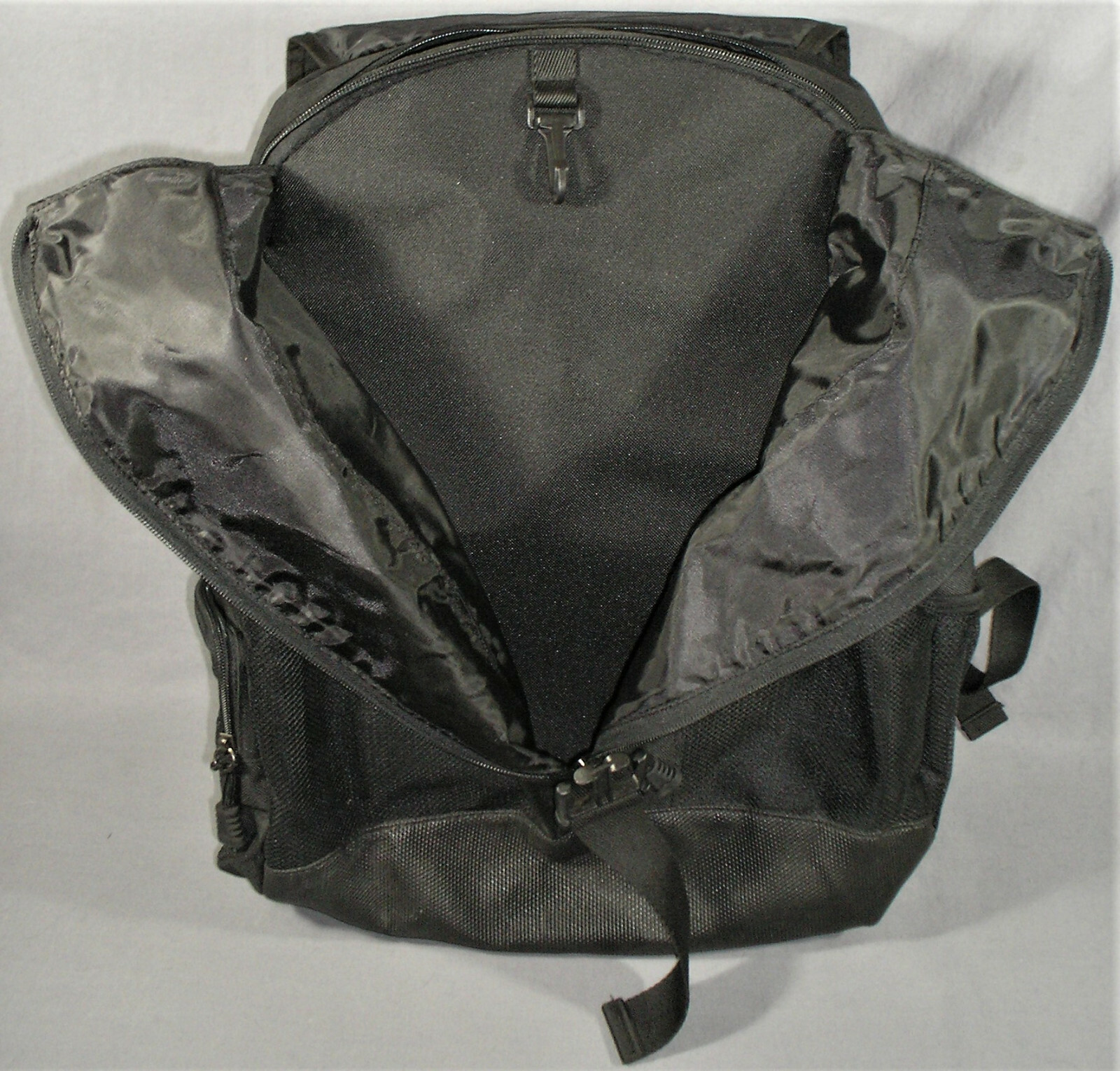 Harley Davidson Backpack Adult Helmet Laptop NWOT Gem