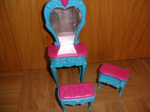 barbie vanity table and chair