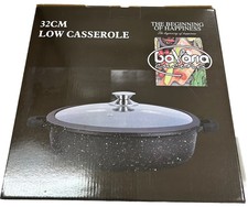 Una Casseruola 32cm Antiaderente Pietra Con Coperchio In Vetro Induzione