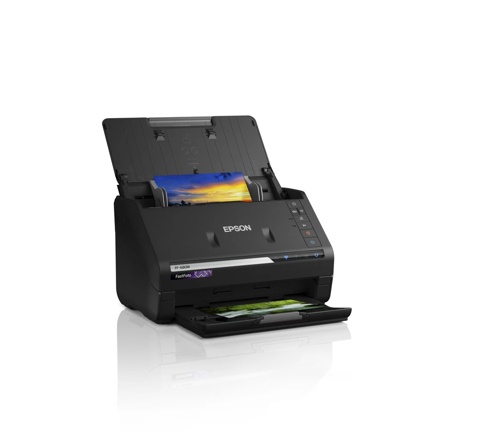 Epson FastFoto Wi-Fi Scanner FF-680W - Scan up to 30 photos in 30 seconds - Image 2 of 3