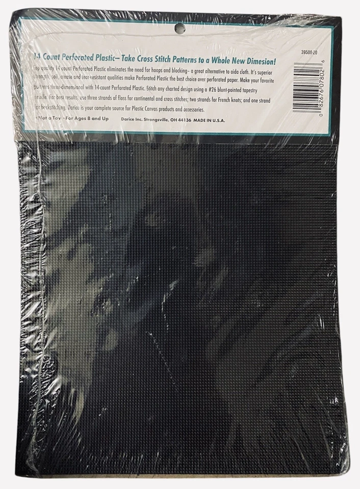 Darice 14 Malla Plástico Perforado Negro 8.25" x 11" 2 Hojas Foto 2 de 4