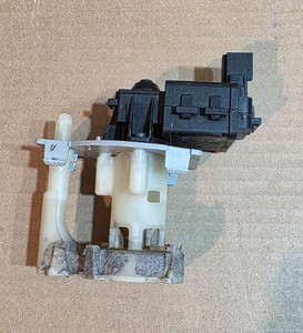 HOTPOINT WÄSCHETROCKNER - Wasserpumpe C00306876