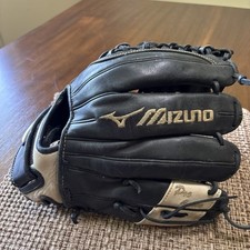 Mizuno GGE 50FP Fastpitch Softball Global Elite 12 inch Glove Left hand throw
