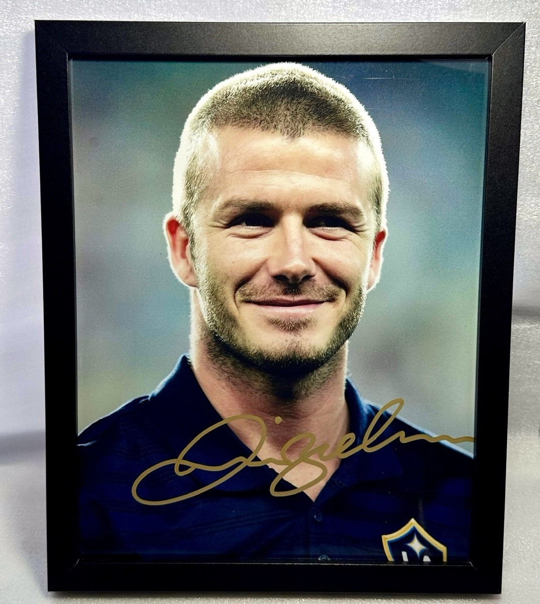 Framed DAVID BECKHAM SIGNED 8X10 PHOTO LOS ANGELES GALAXY England