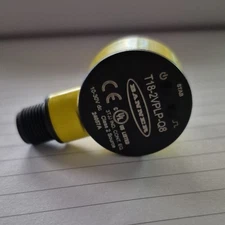 BANNER ENGINEERING T18-2VPLP-Q8 / T182VPLPQ8 (BRAND NEW)