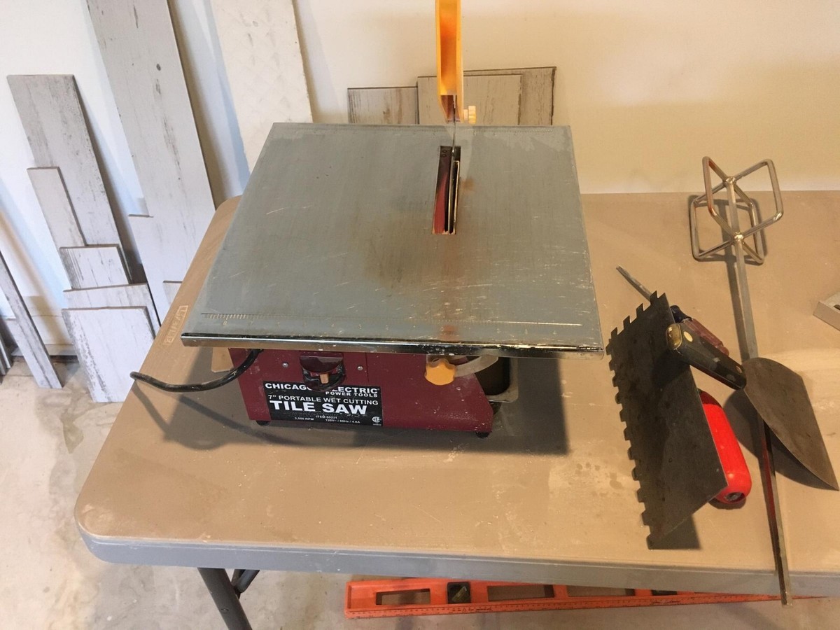 竹31 7” Portable Wet Cutting Tile Saw 69231 Chicago Electric