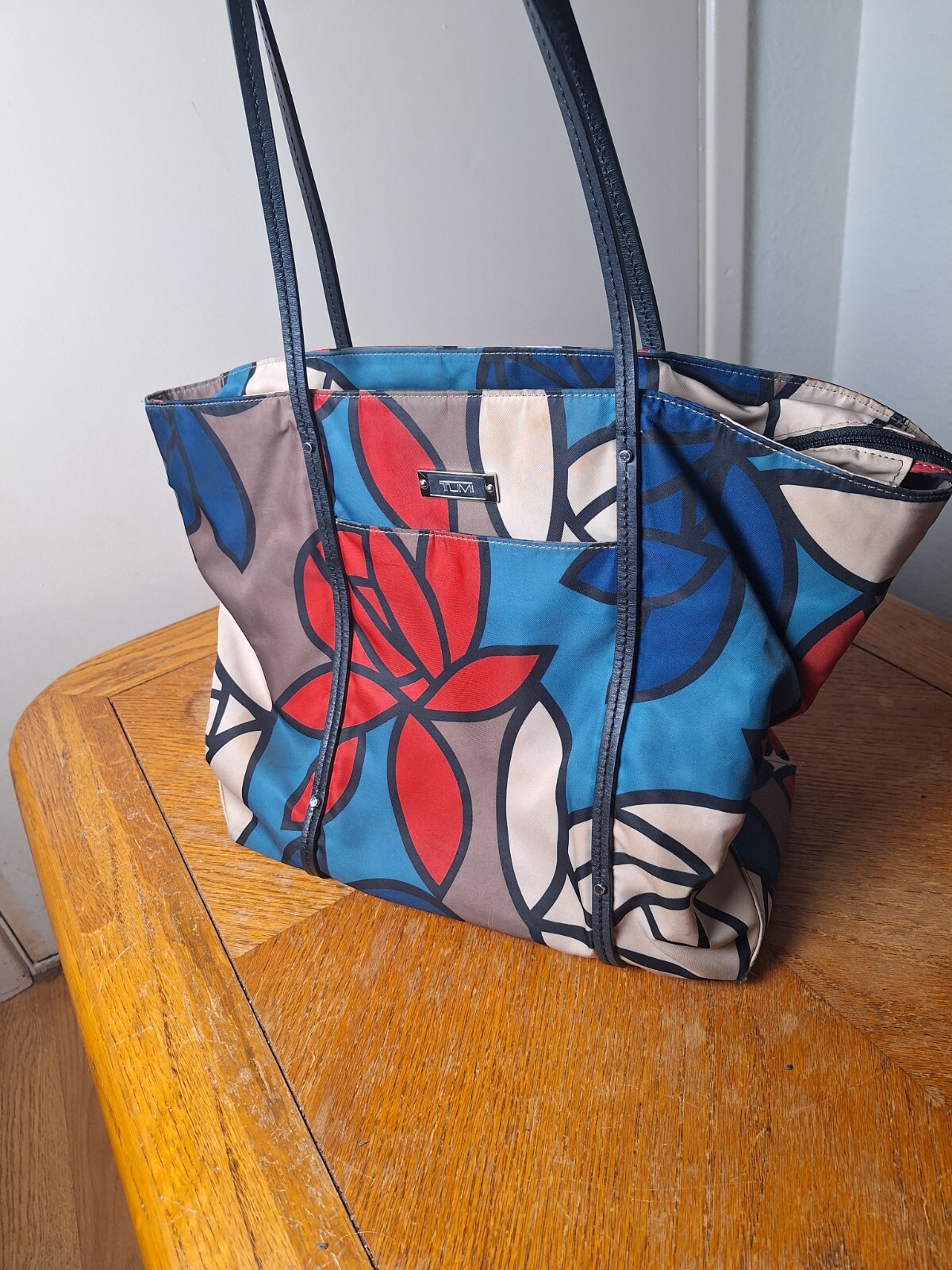 Tumi Voyageur Everyday Tote Bag Floral Nylon Leather Trim Large Zip Top