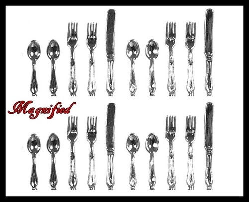 SET 20 MINIATURE SALA DA PRANZO FORMALE ARGENTERIA CASA DELLE BAMBOLE 4 COLTELLI 8 FORCHETTE 8 CUCCHIAI - Foto 4 di 4