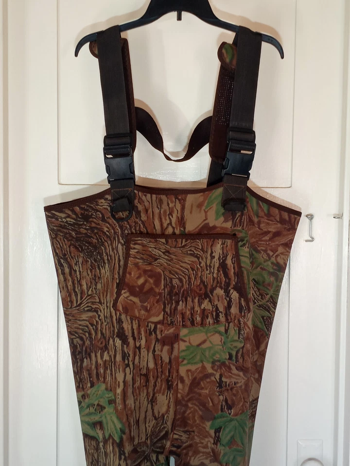 Realtree Chest Wader Fishing, Waterfowl Waders, Size 10 - Image 2 of 4