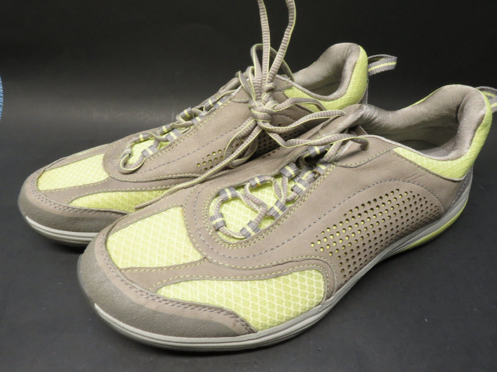 Clarks Women 10M Walking Shoes With Gait Mapping - Ships FAST | eBay