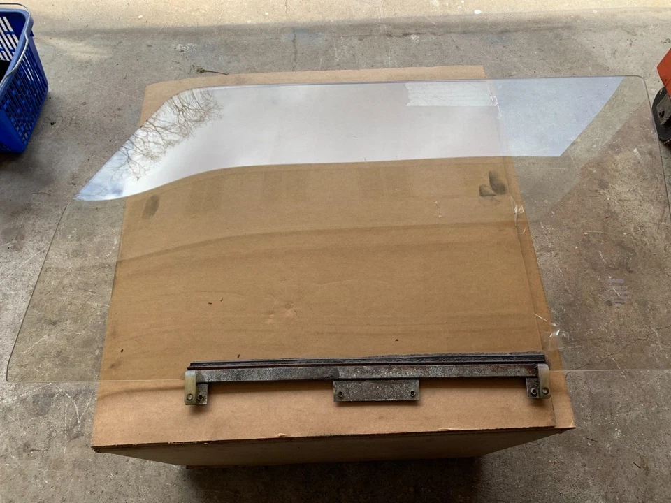 Clásico Saab 900 1985 1988 hatchback OEM puerta delantera izquierda ventana vidrio Foto 2 de 3