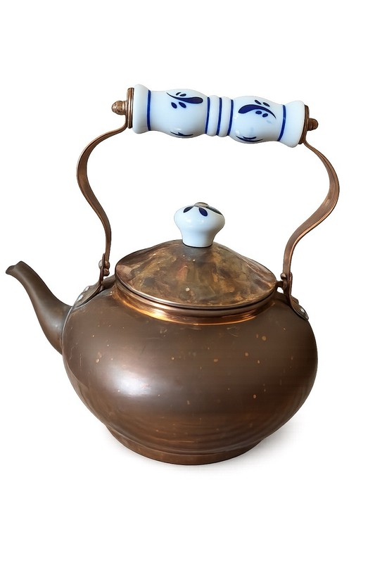 Vintage Copper Tea Kettle with Porcelain Handle & Lid Knob Decorative Teapot