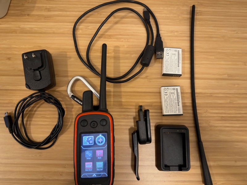 Garmin Alpha 100 GPS Dog Tracking Handheld and Accesories – Working Condition